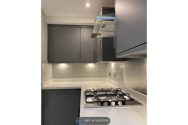 Flat, A Kirkgate Otley, Otley photo 4