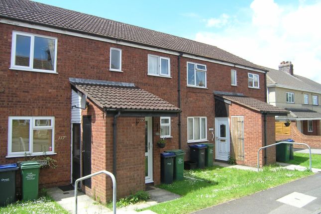 Thumbnail Flat to rent in Wood Lane, Chippenham