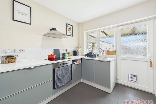 12 Winchester Way, Wrexham photo 4