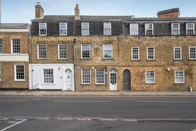 Thumbnail Flat for sale in Victoria Street, Windsor