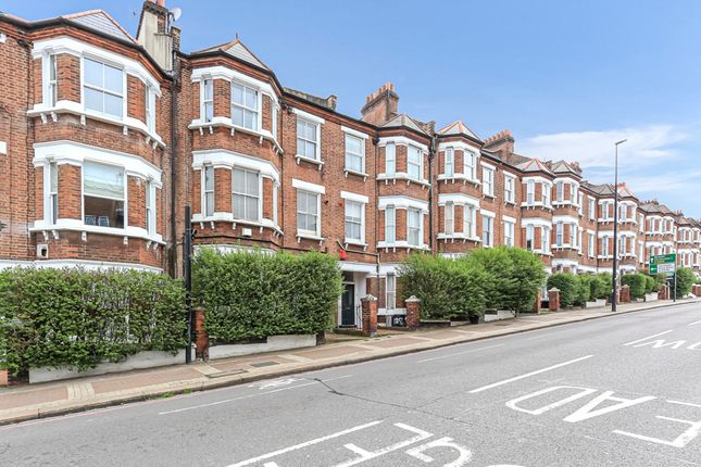 Thumbnail Flat to rent in Latchmere Road, London