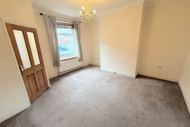 1 Derby Street, Sowerby Bridge photo 2