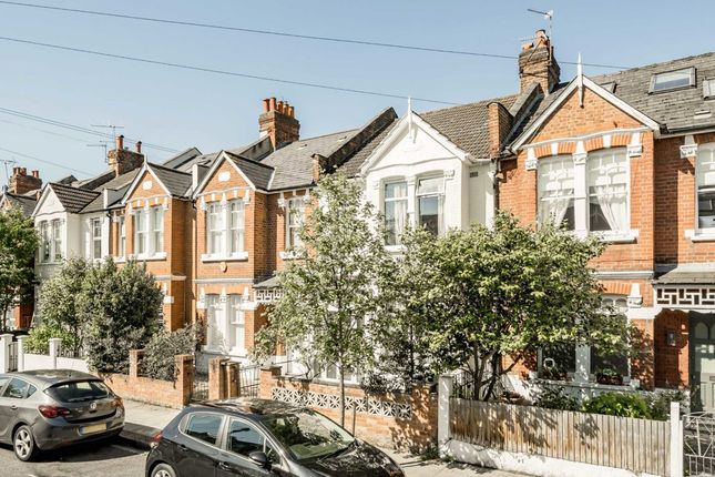 Terraced house for sale in Oaklands Grove, London