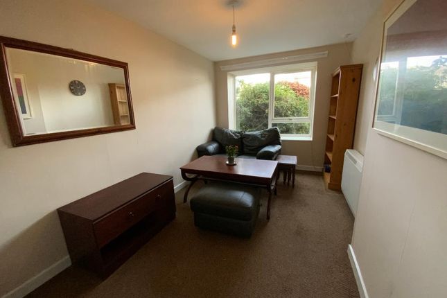 2 Cloisters Court, Mungo Park Road, South Hornchurch photo 3
