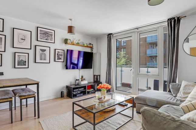 1-bed flat on London SW9 0BF, London, £190,000