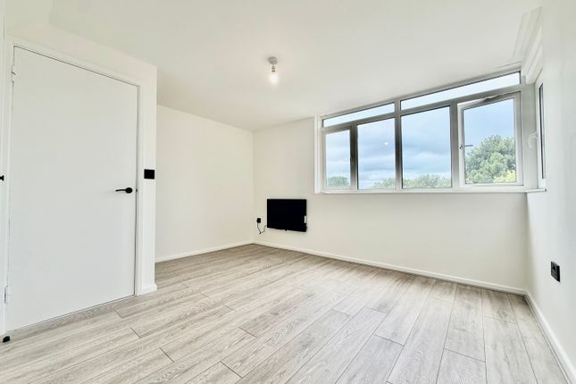Flat 5, SOUTHSEA photo 4