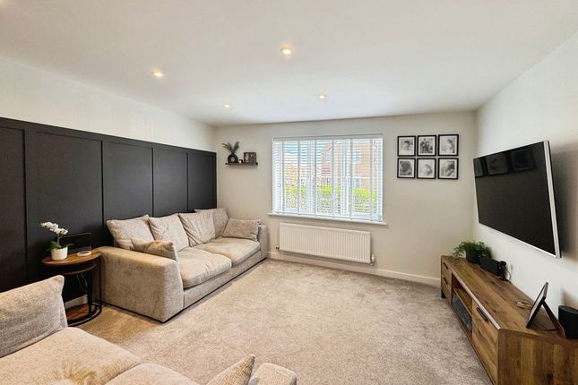 90, Fennel Way, Morpeth photo 3