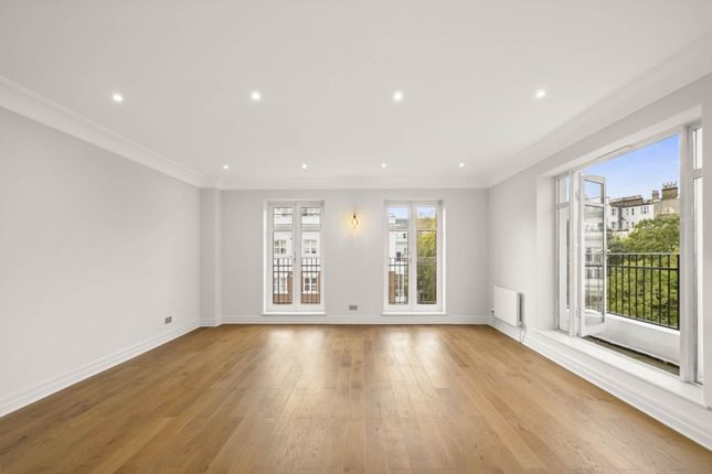 Stone Hall Place, London photo 2