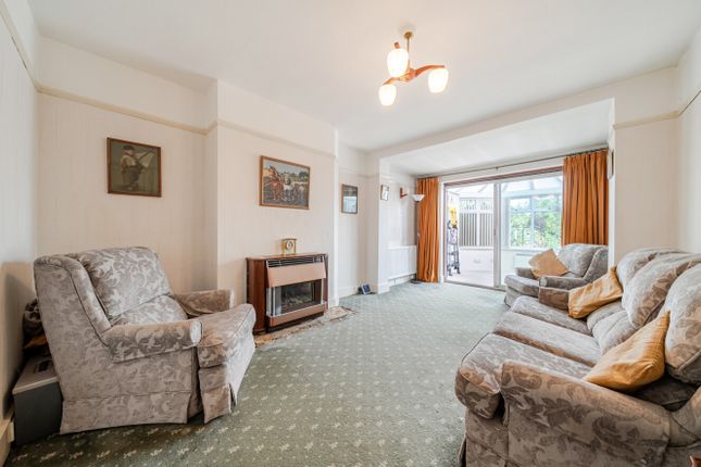 20, Pinewood Avenue, Sidcup photo 3
