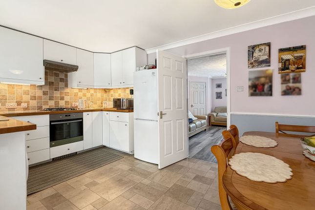 34, Freshwater Crescent, Heybridge photo 3