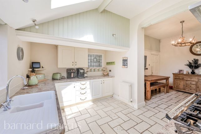 2, Norfolk House, Horsham Road, DORKING photo 5