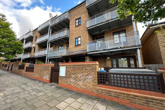 Thumbnail Flat to rent in Peace Grove, Wembley