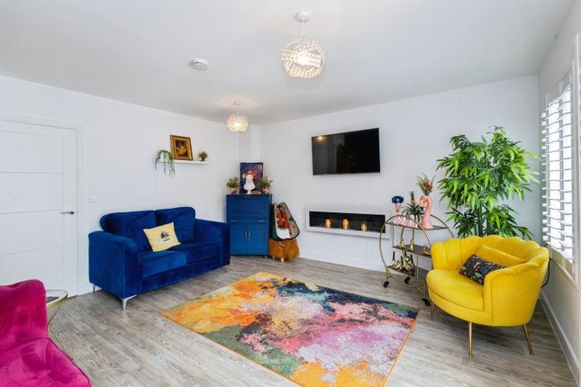22, Argus Road, Lee-on-the-solent photo 3