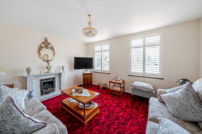 28, Chilham Way, Bromley photo 4