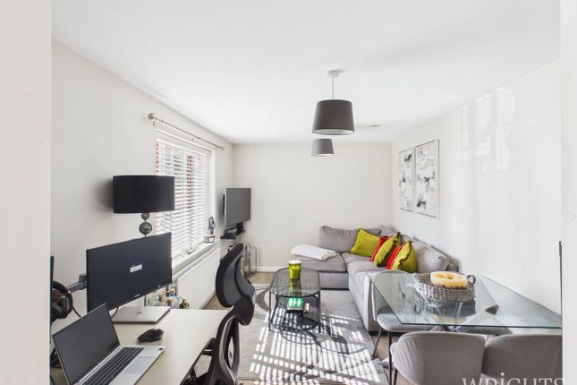 22, Amethyst Walk, Welwyn Garden City photo 3