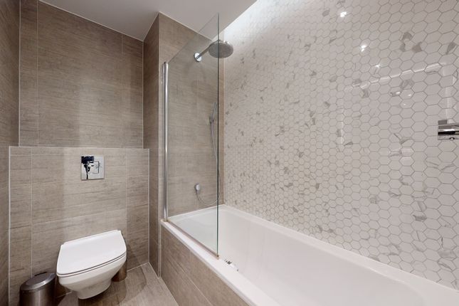 New Horizons Court, Brentford photo 4