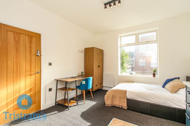 Room 5, 22, Upper Wellington Street, Nottingham photo 3
