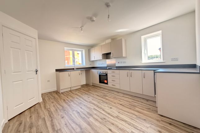 37, SUTTON-IN-ASHFIELD photo 4