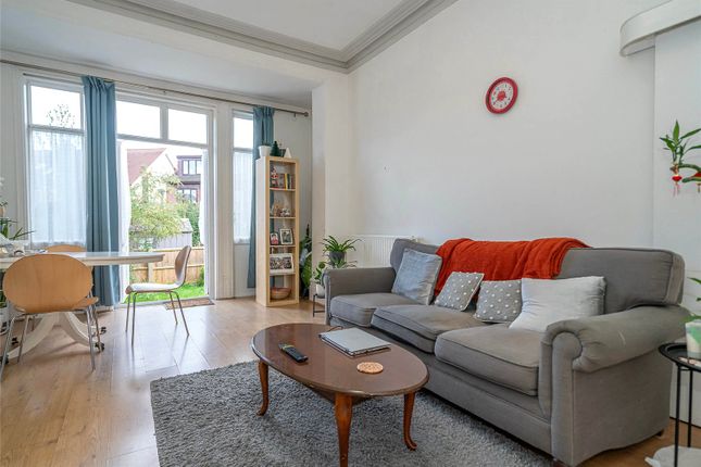 278A, Ballards Lane, London photo 4