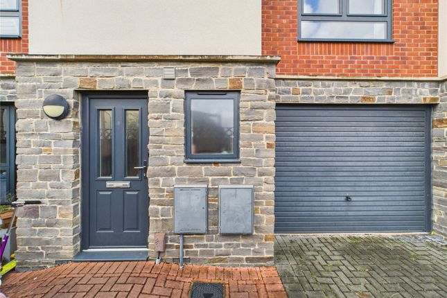 3, The Mews, Greville Road photo 2