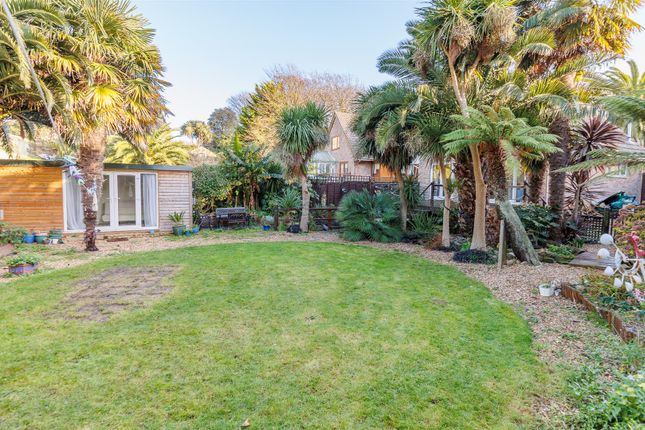 26, Grangeside, Ventnor photo 2