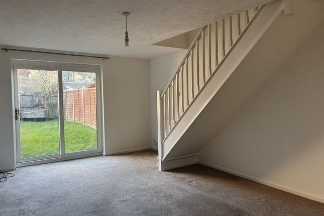 Braford Gardens, Milton Keynes photo 3