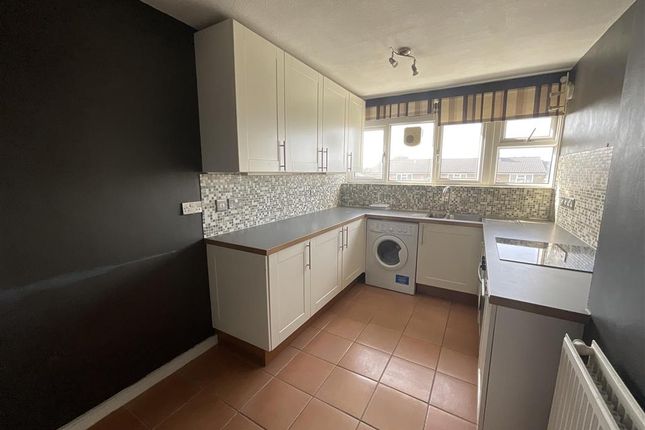 Flat for sale in Chetwode Road, Tadworth, Surrey
