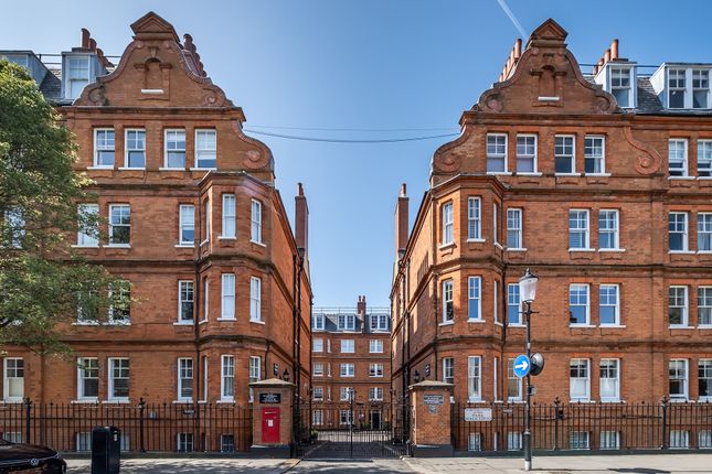 1-bed flat on Flat 99, Elm Park Mansions, Park Walk, London, £525,000