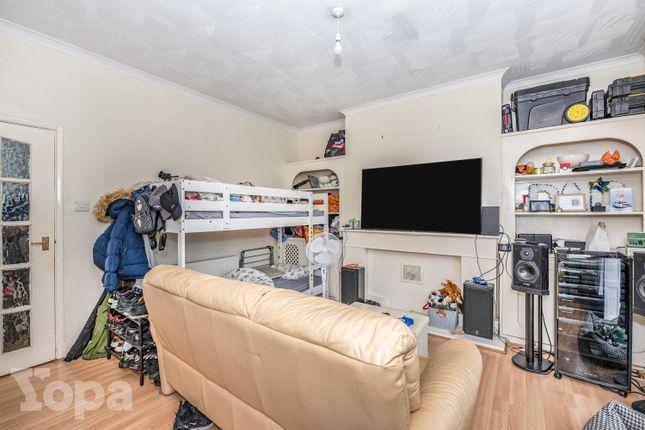 Flat 3, 6, Burch Road, Gravesend photo 4