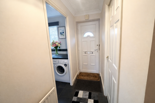 8, Penrhyn Court, Kettering photo 4