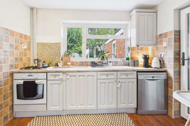 16, Tubwell Road, Buckinghamshire photo 4