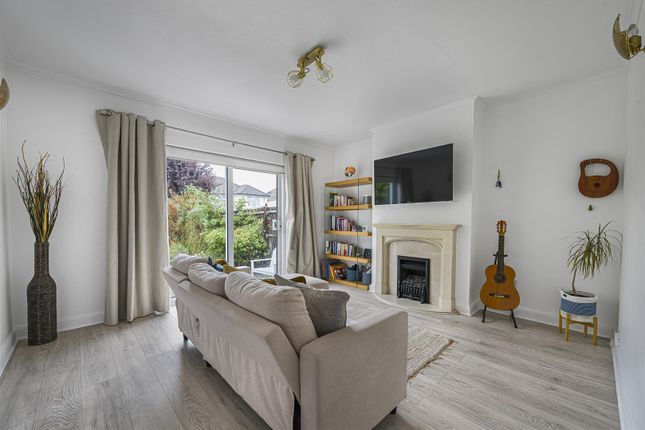 44, Onslow Drive, Sidcup photo 2
