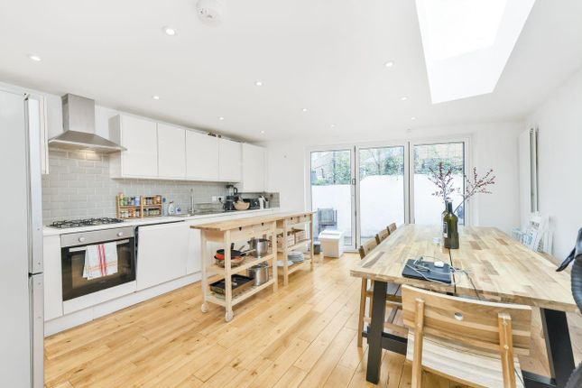 Thumbnail Terraced house to rent in Lilford Road, London