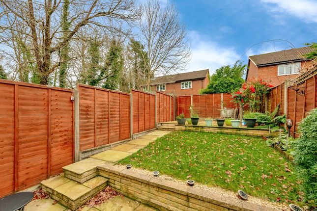 27, Otford Close, Crawley photo 2