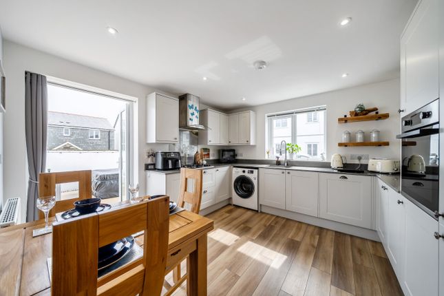 17 Cotton Close, Pensilva Liskeard Cornwall, Liskeard photo 2