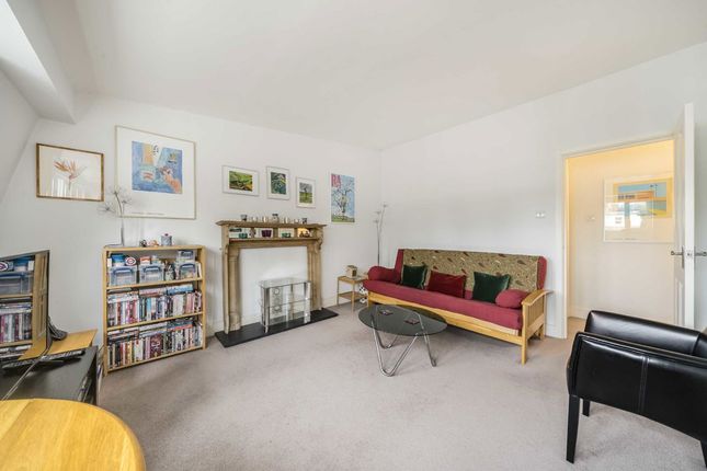Flat 4, 3, Leinster Square, London photo 3