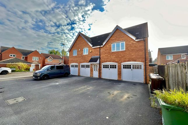 Flat to rent in Kingfisher Drive, Wombwell, Barnsley