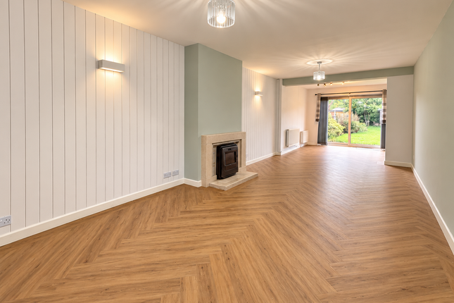 34, Lynwood Grove, Sale photo 2