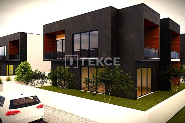 Detached house for sale in Demirci, Nilüfer, Bursa, Türkiye
