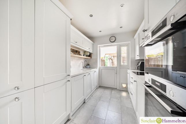 3, Hollingworth Way, Westerham photo 4