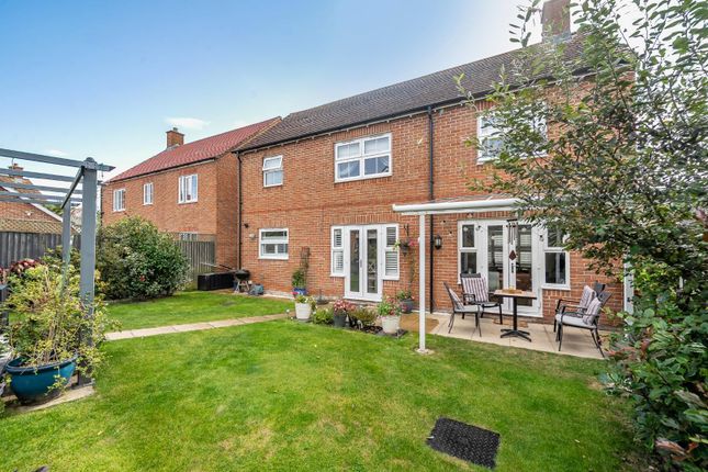 29, Cheesemans Green Lane, Kingsnorth photo 2