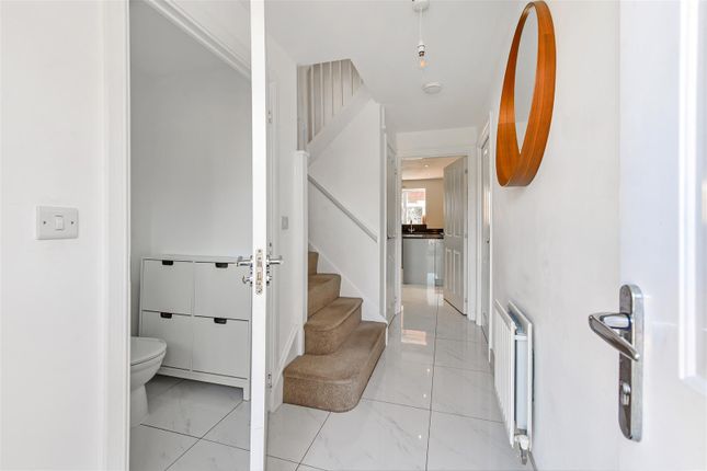 15, Wyndham Drive, Romsey photo 4