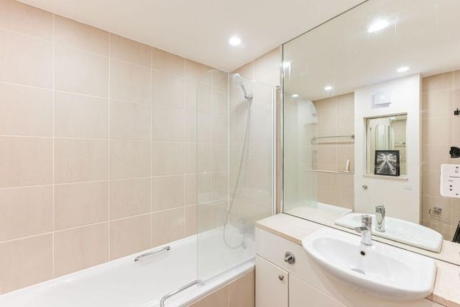 113, Nell Gwynn House, Sloane Avenue photo 5