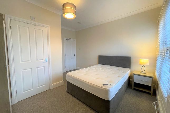 Thumbnail Room to rent in Room 3, Lincoln Road, Peterborough