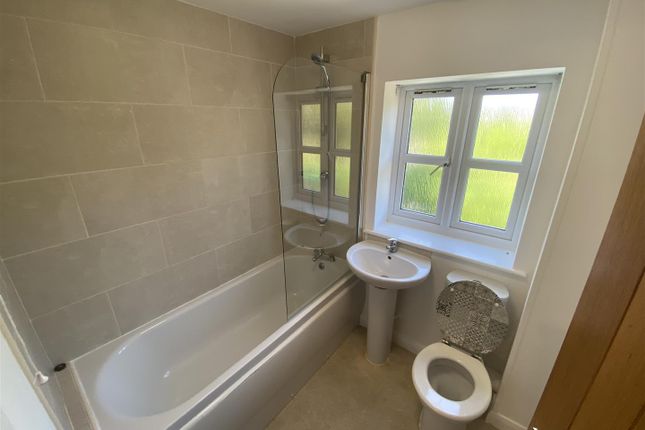 3, Milton Place, Bridgwater photo 4