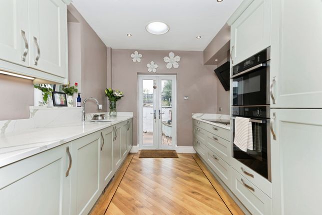 17, Carus Avenue, Lancashire photo 3