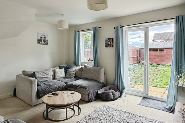 4, Newmarket Avenue, Bourne photo 4