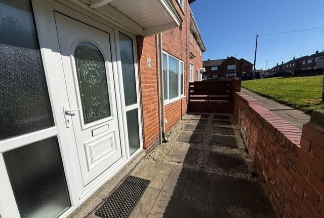 29, Wallinfen, Gateshead photo 2