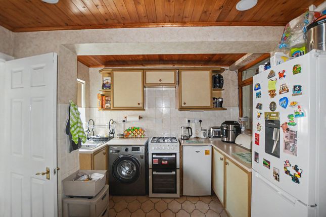 2 Mackintosh Street, Merthyr Tydfil photo 4