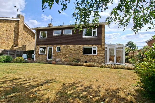9, Chequers Drive, Prestwood photo 2